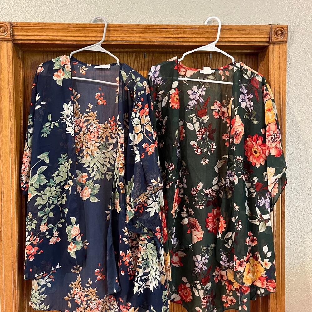 PLUS SIZE-2X Emory Park Floral Kimono Set - Green and Navy